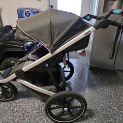 Thule Urban Glide 2 Jogger Stroller 