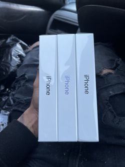 Brand 3 new IPhone 11 never Used