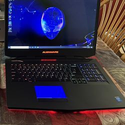 Alienware M17xR1 Laptop 17.3 Like New Condition