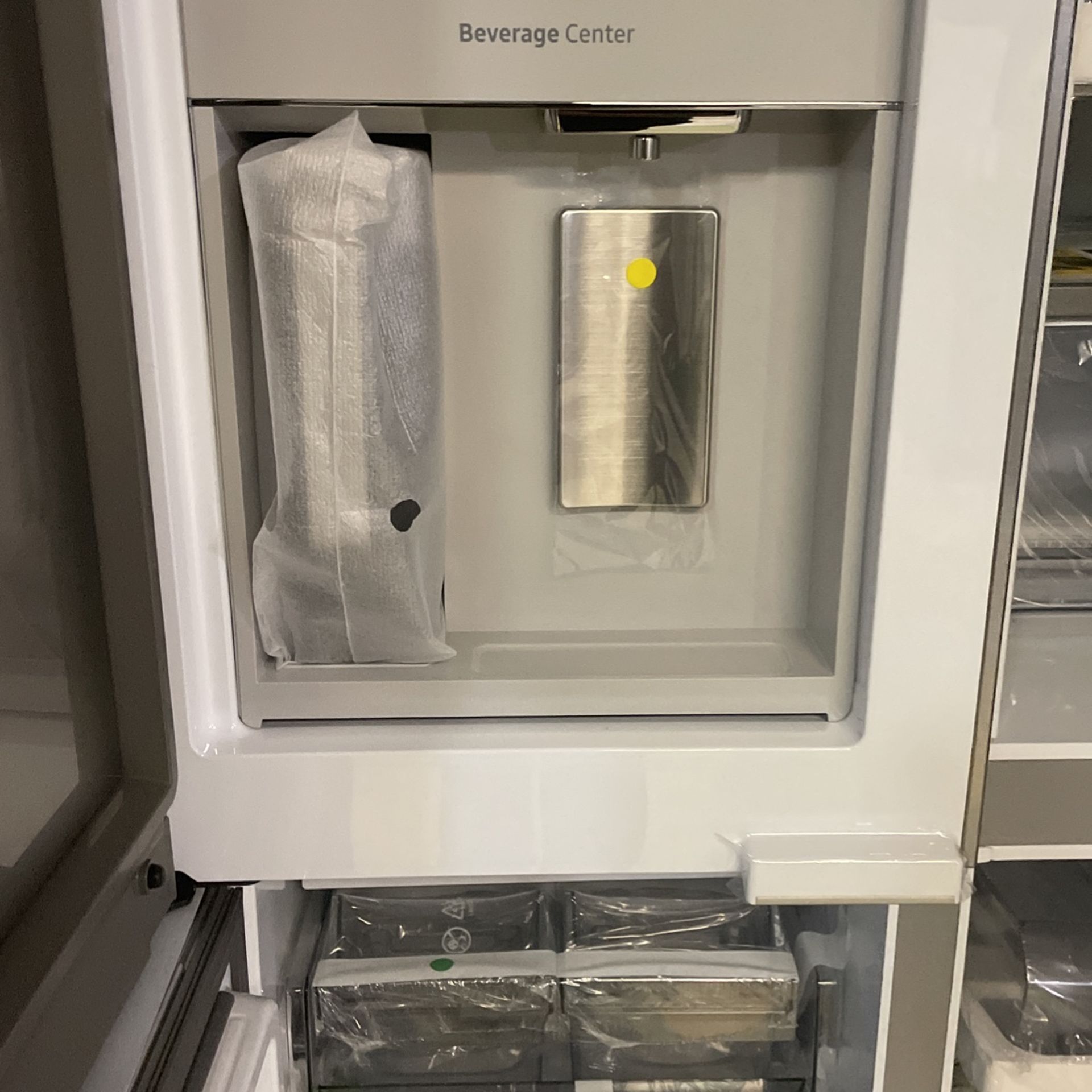 New Samsung Four Door Flex Refrigerator With Beverage Center And Ice Maker for Sale in Pomona