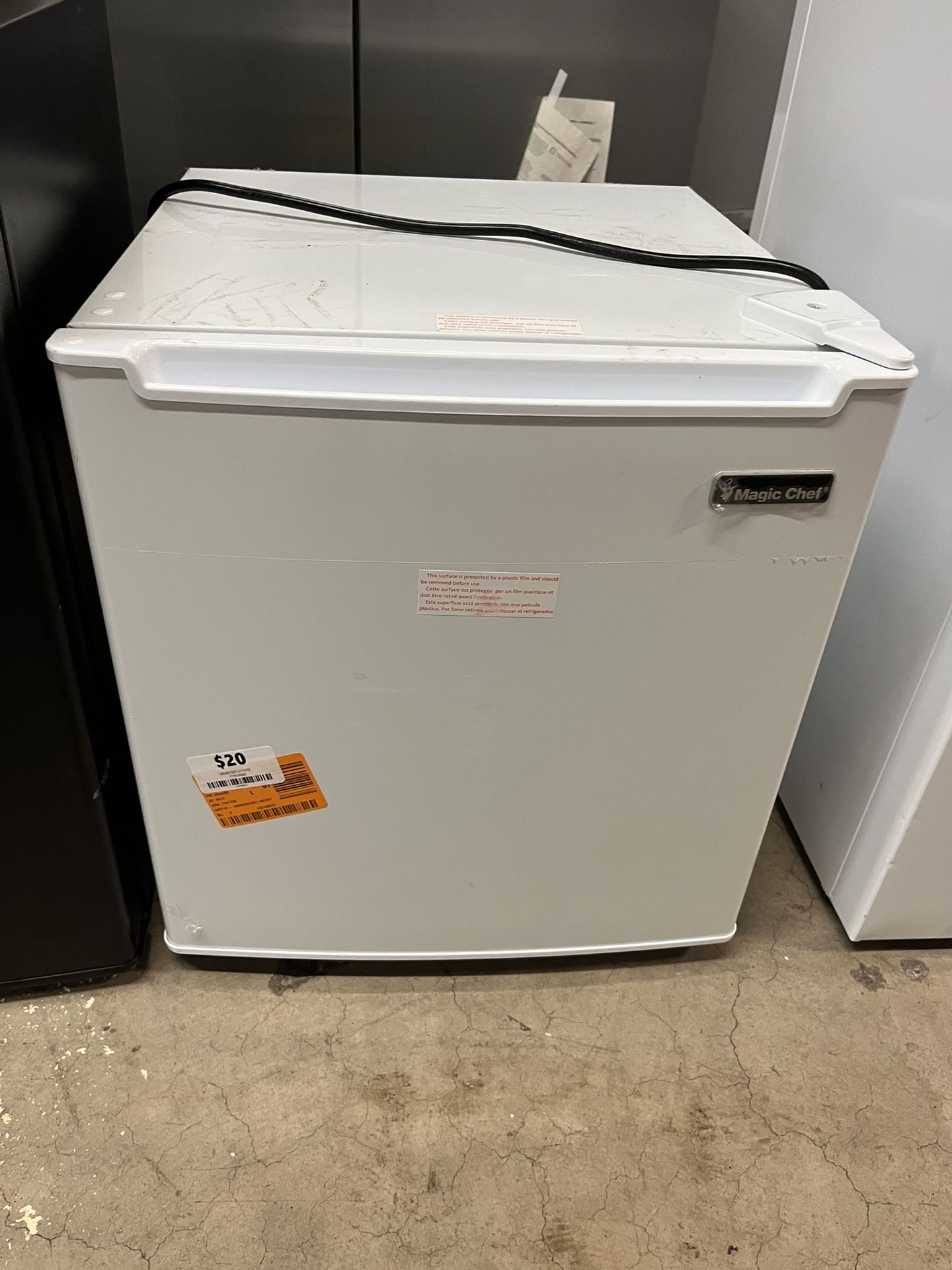 2.6 cu. ft. Mini Fridge in White, ENERGY STAR