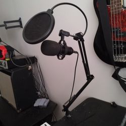 Studio Pod Cast Music Recording Microphone 