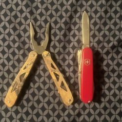 Two Handy multi-tool