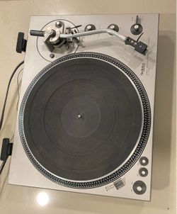 Vintage Technics by Panasonic SL-1300 Direct Drive Automatic Turntable.