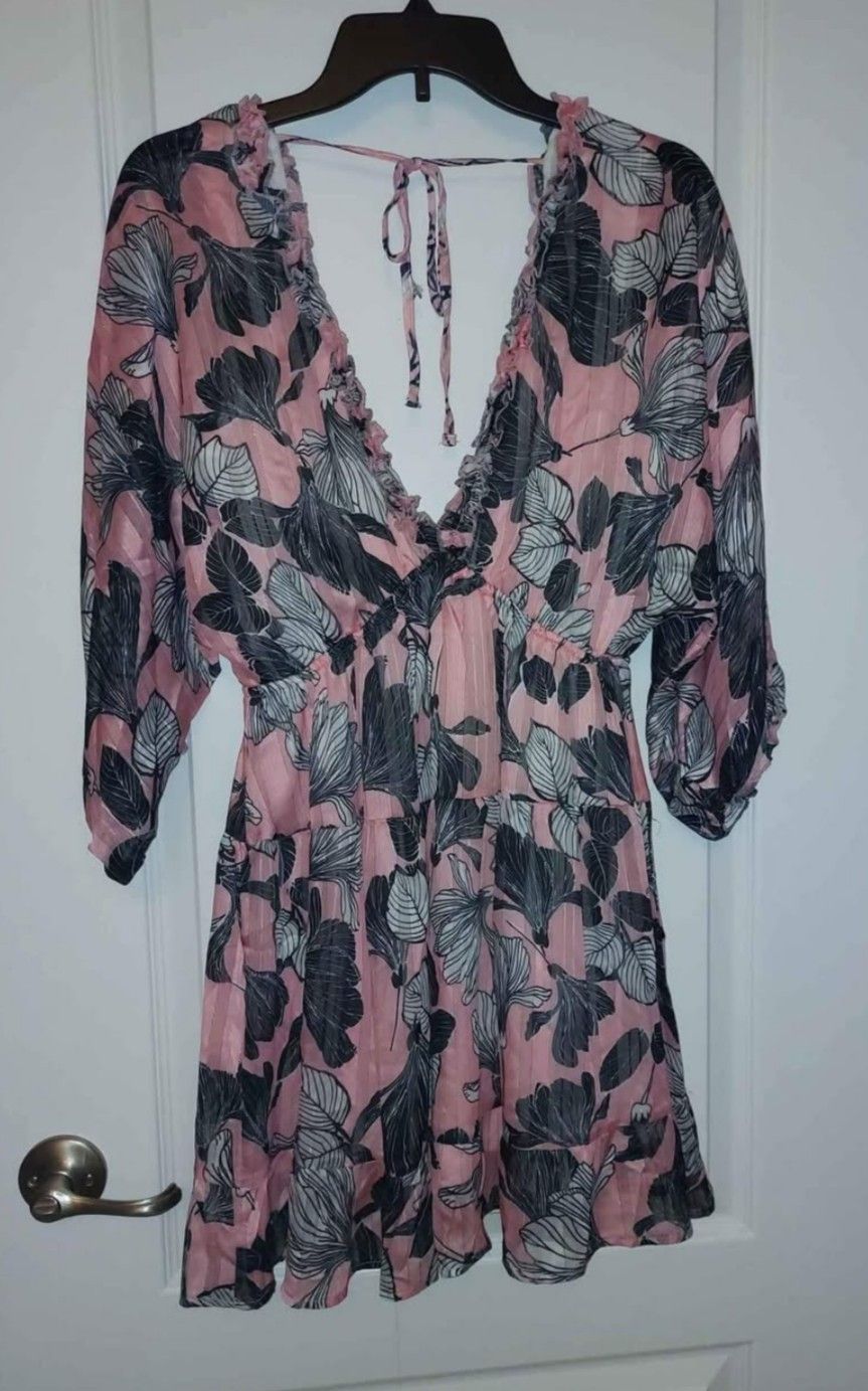 New Beautiful Dress Size SMALL. Better In Person. See Photos. Cash And Pickup Only