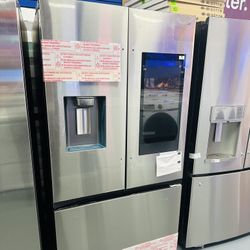 Samsung Bespoke Refrigerator 29Cu With Family Hub Screen