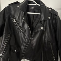 Women’s Leather Jacket!