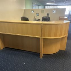 Office Desks And Chairs 