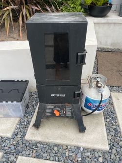 Meat smoker Master Built