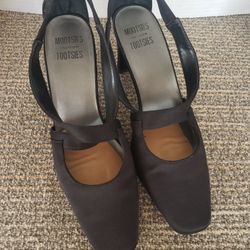 Mootsies Tootsies Black Satin Pumps 