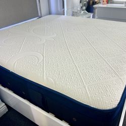 Memory Foam & Pillow Top Name Brand Mattresses 50% OFF(Twin,Full,Queen,& King Size Available)!