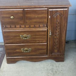 Cabinet Tv Or Mircrowave Stand 