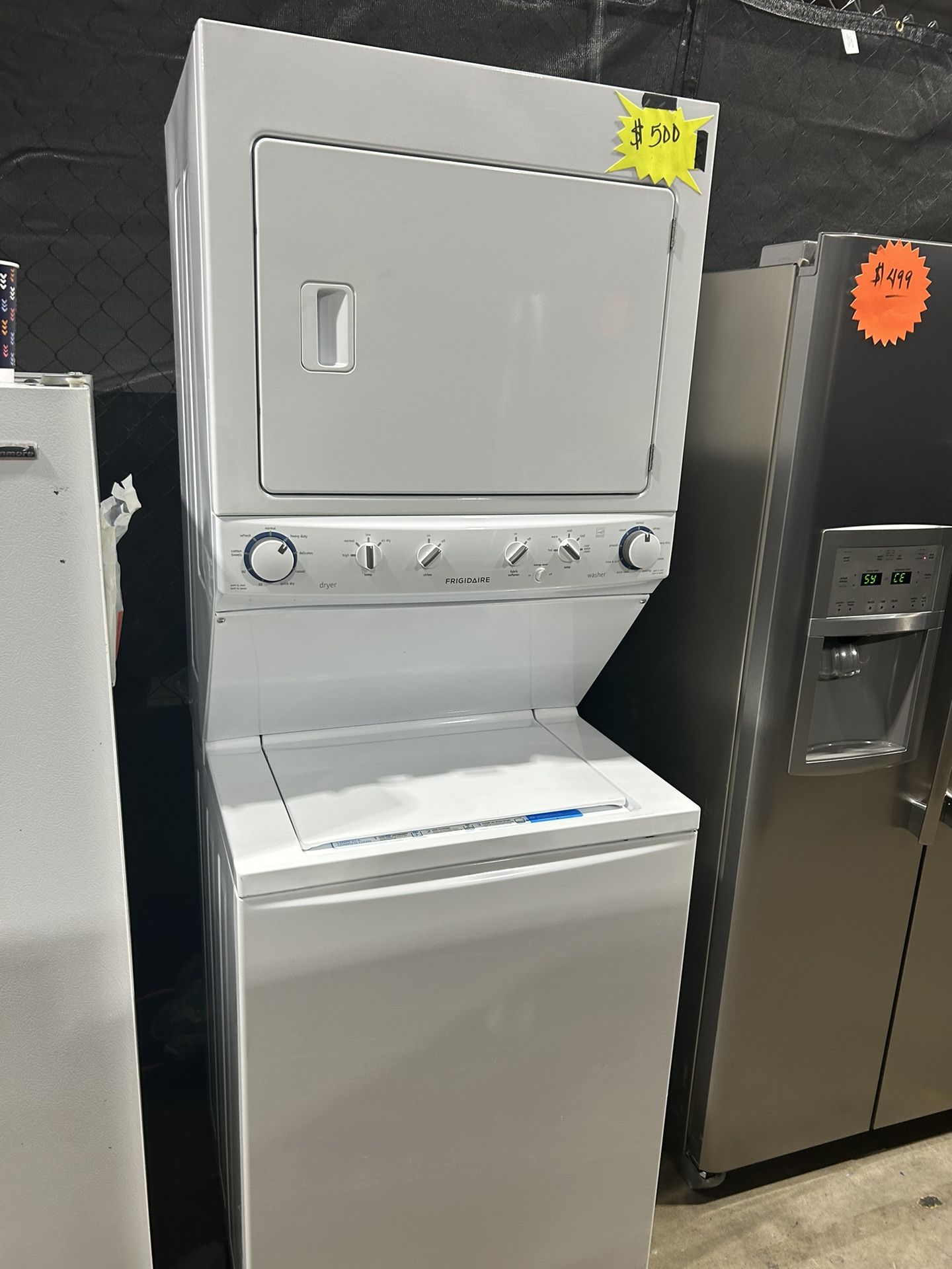 Frigidaire Electric laundry Center! for Sale in Thousand Oaks, CA OfferUp