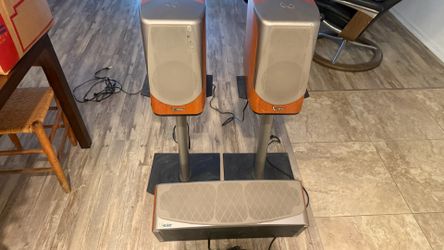 Infinity speakers and stands