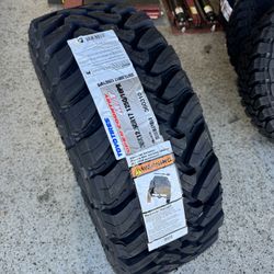 35/12.5/17 Toyo M/T