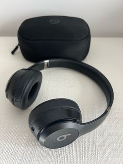 Genuine Beats Solo 4 Wireless Headphones in Black