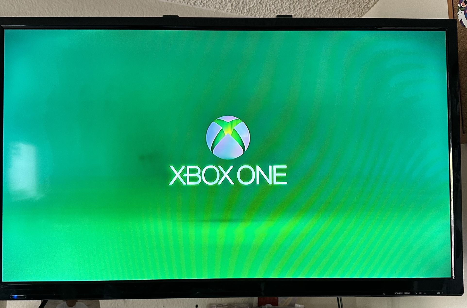 Microsoft X Box One & TV Combo