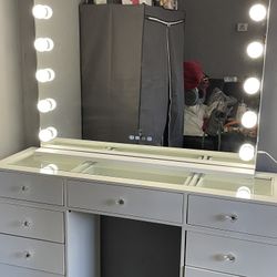 Vanity 