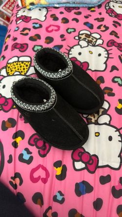 UGGS Toddler 9