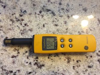 GE Protimeter Hygromaster.