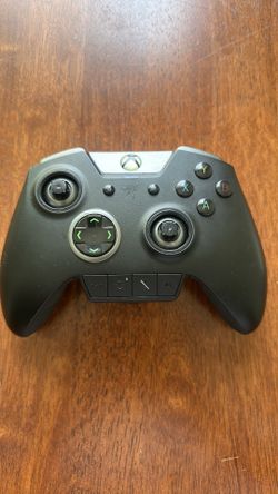 Xbox razer Wolverine ultimate
