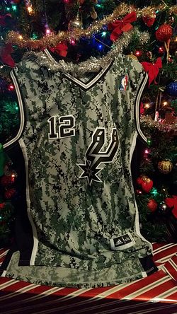 San Antonio Spurs Lamarcus Aldridge #12