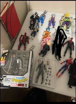 Action figures lot