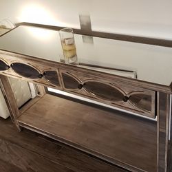Elegant Mirrored Console Table