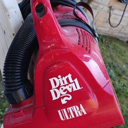ROYAL BRAND DIRT DEVIL ULTRA ELECTRIC HAND HELD VACUUM