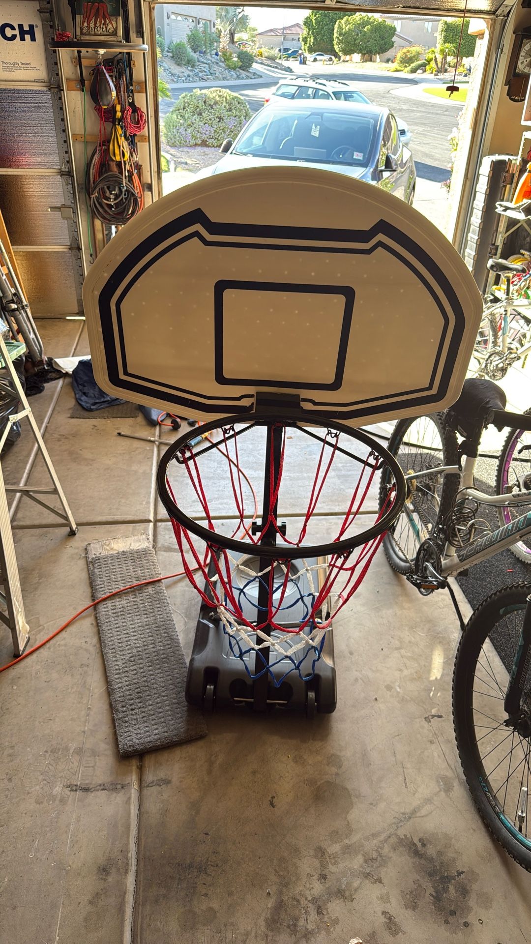 New Pool Side Basketball Hoop
