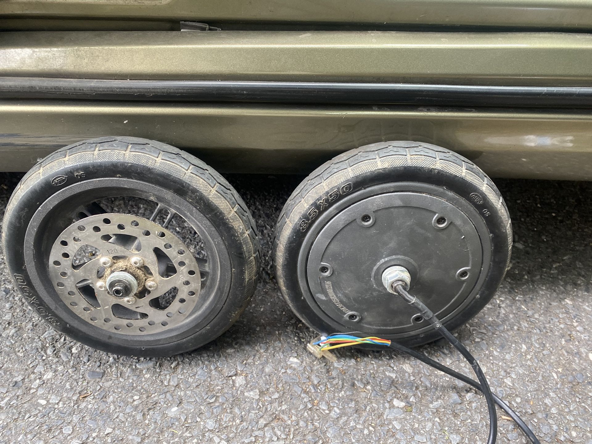 Trail tires for E-scooter