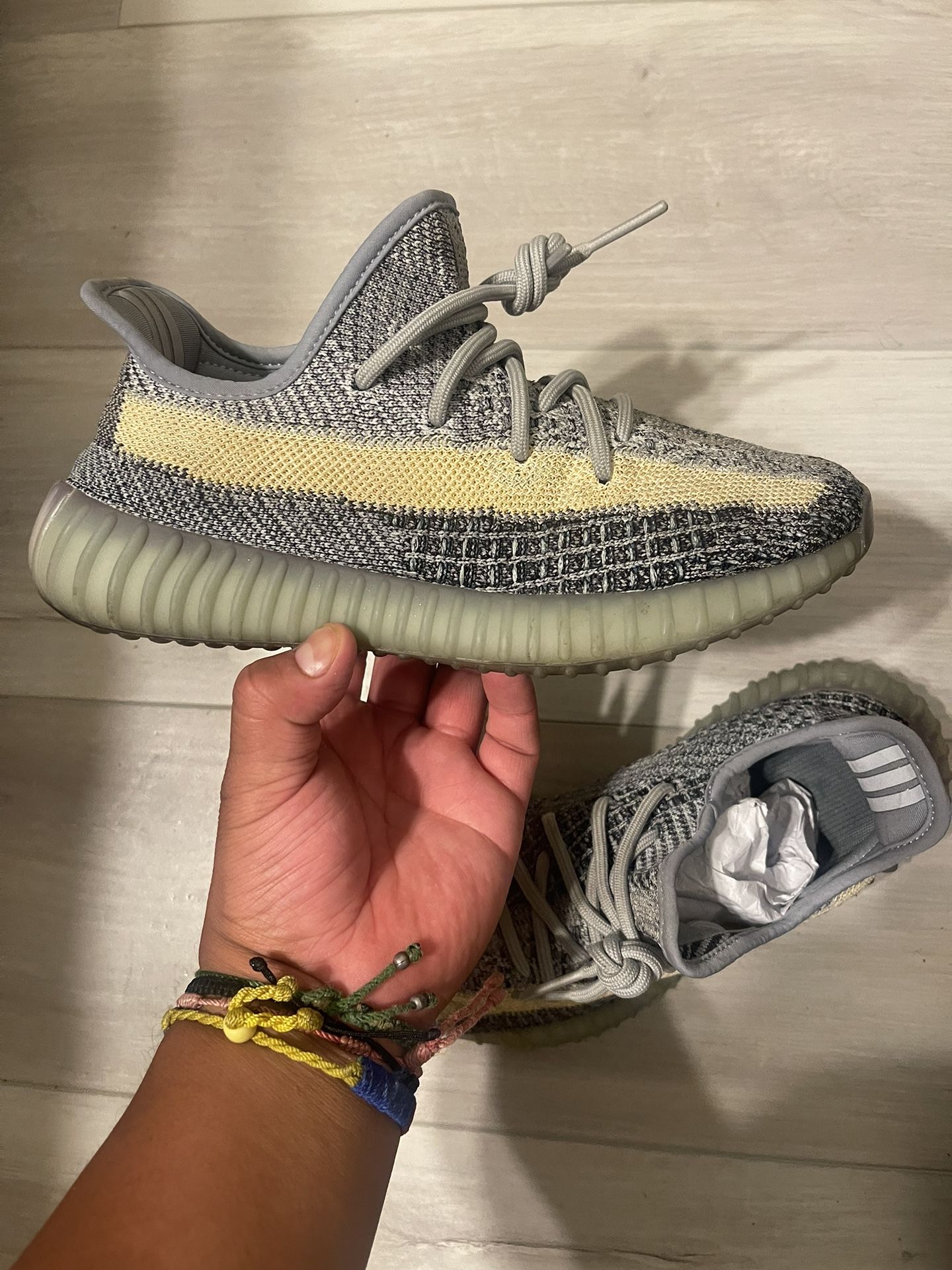Yeezys V2 Boost