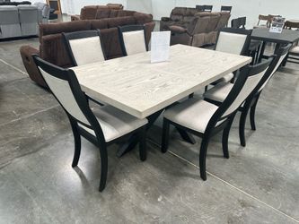 TWO TONED DINING TABLE WITH 6 CHAIRS