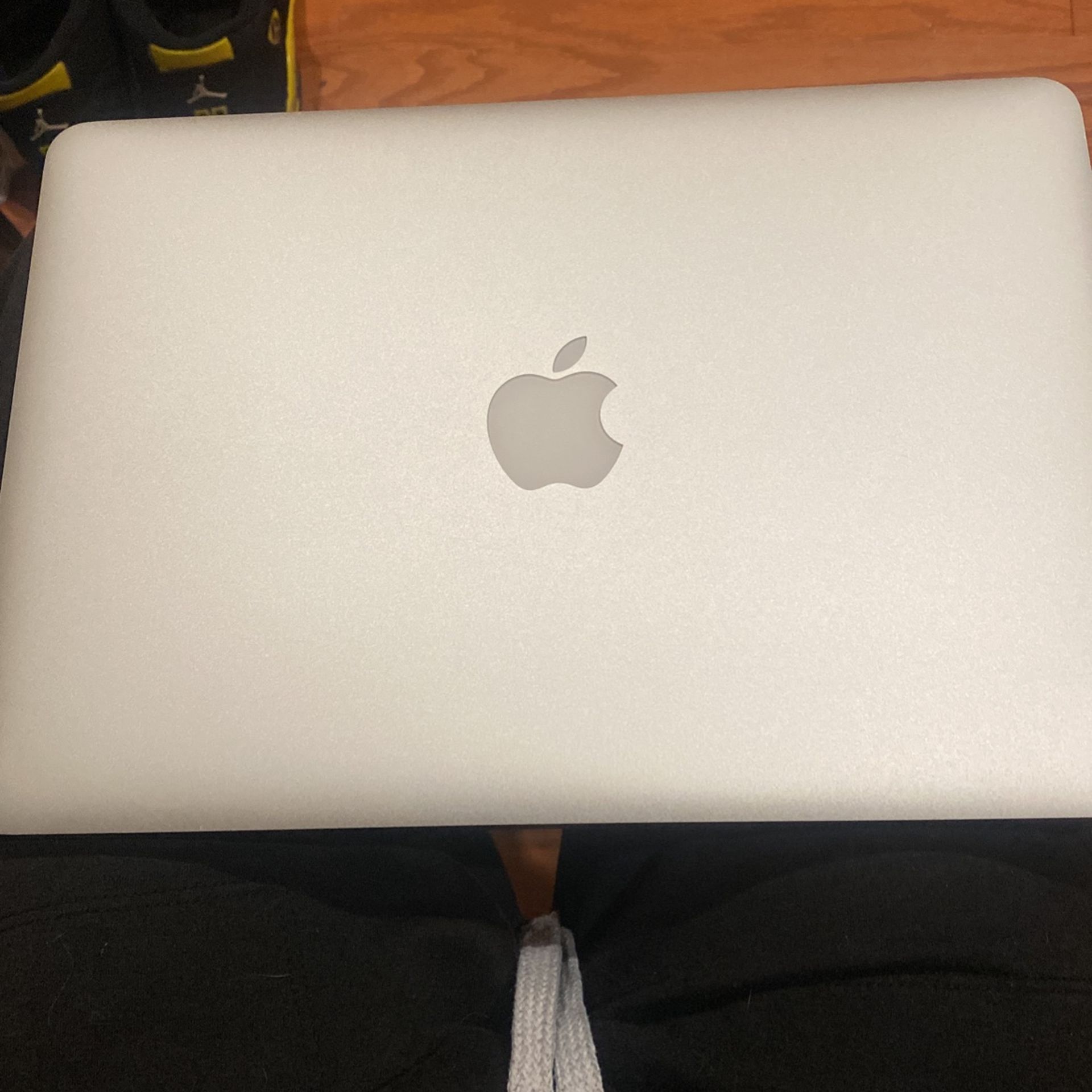 MacBook Pro 2015 13 Inch 8gb Storage