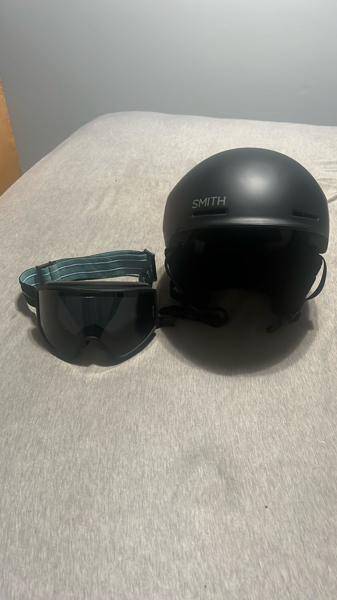 Smith Snowboarding Helmet & Electric Goggles