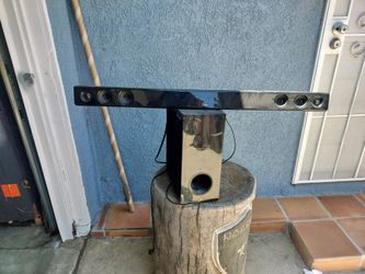 LG sound bar with bass,