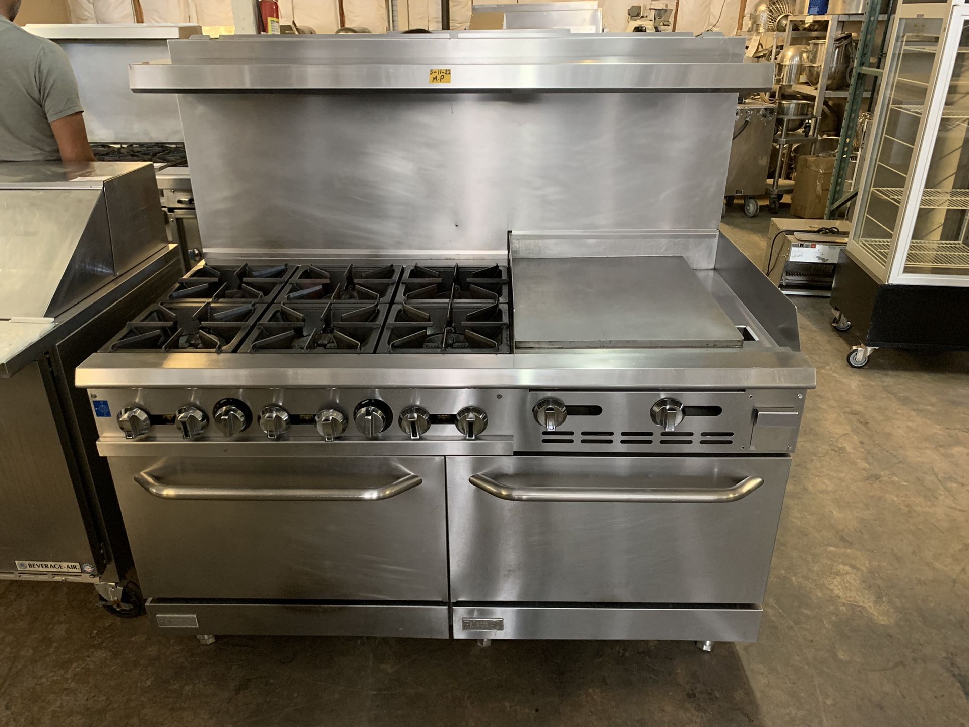 Six Burner Range With Flat Griddle And Standard Oven VULCAN 