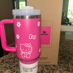 Hello Kitty Stanley 
