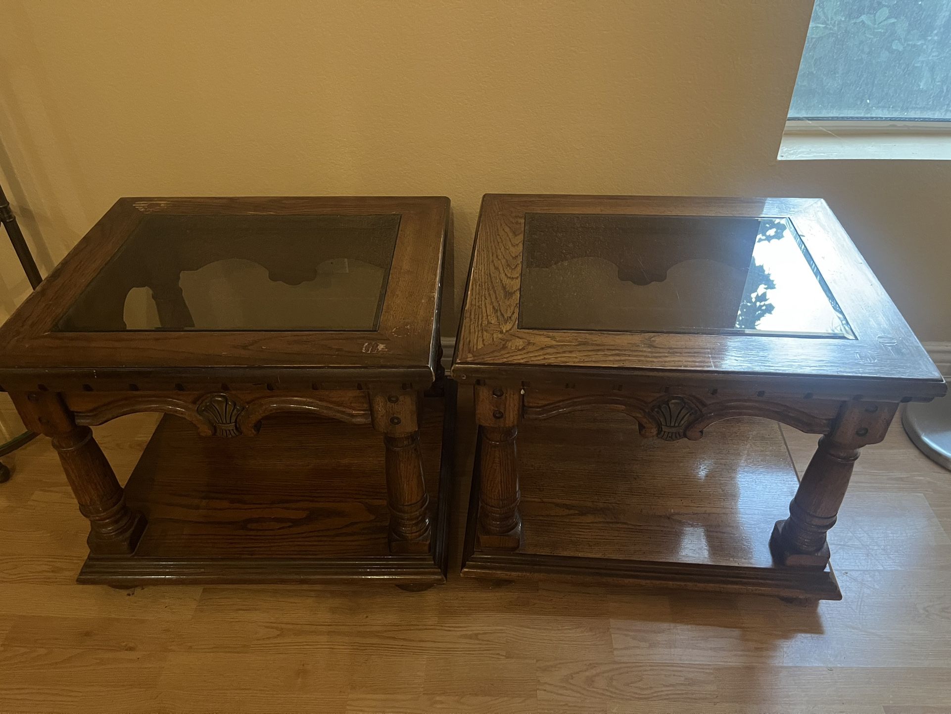 Set Of 2 End Table/Coffee Table