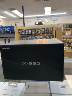 Fujifilm X-S20
