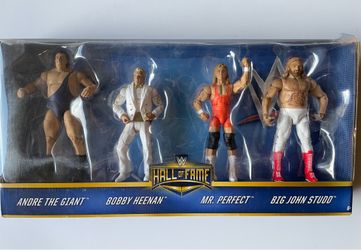 Wwe elite Henan family 4 pack