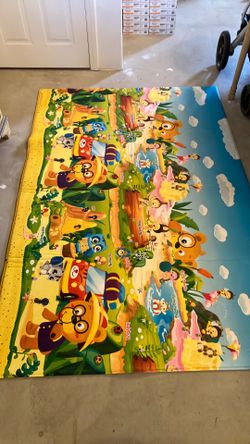 Reversible squishy baby mat