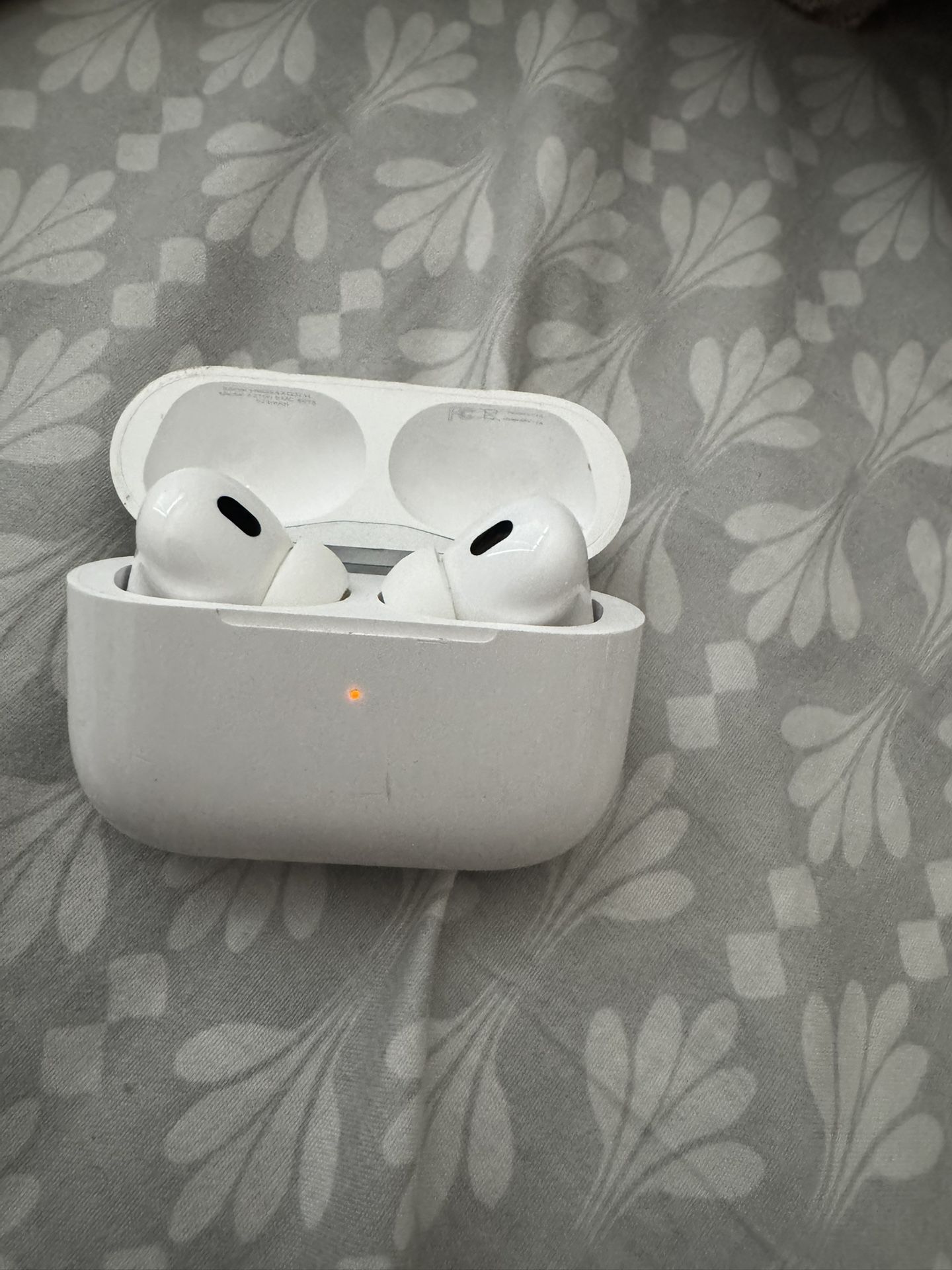 Apple airpods 2