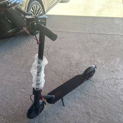 New E-bike, 22mph, 220lbs max,10ah battery & charger. Pickup only. $150 Firm