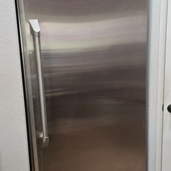 MONOGRAM REFRIGERATOR