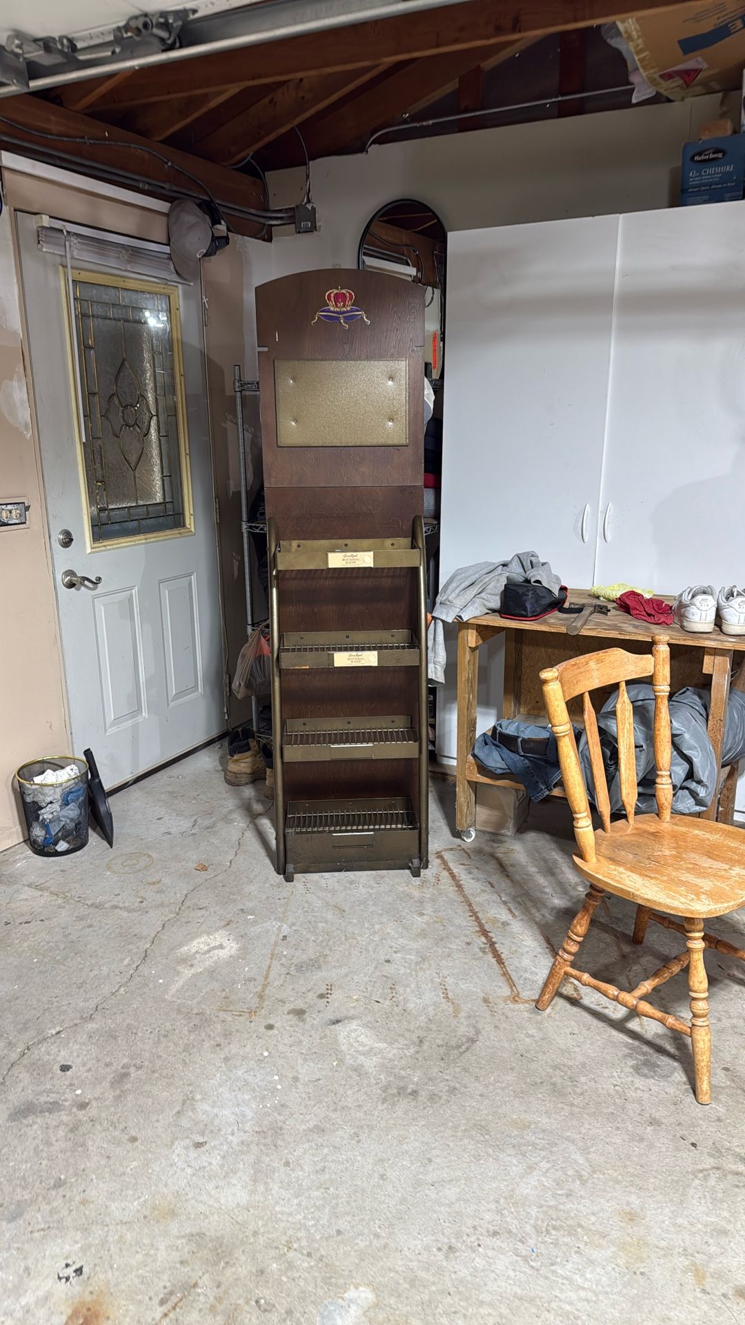 Wine And Liquor Display Racks