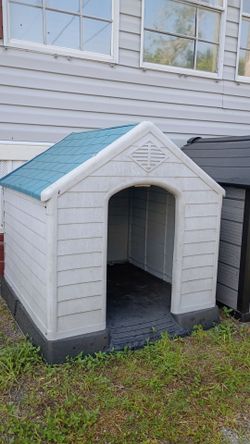 Blue Pet house