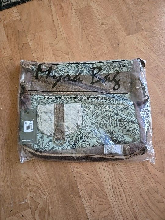Myra Shoulder Bag New