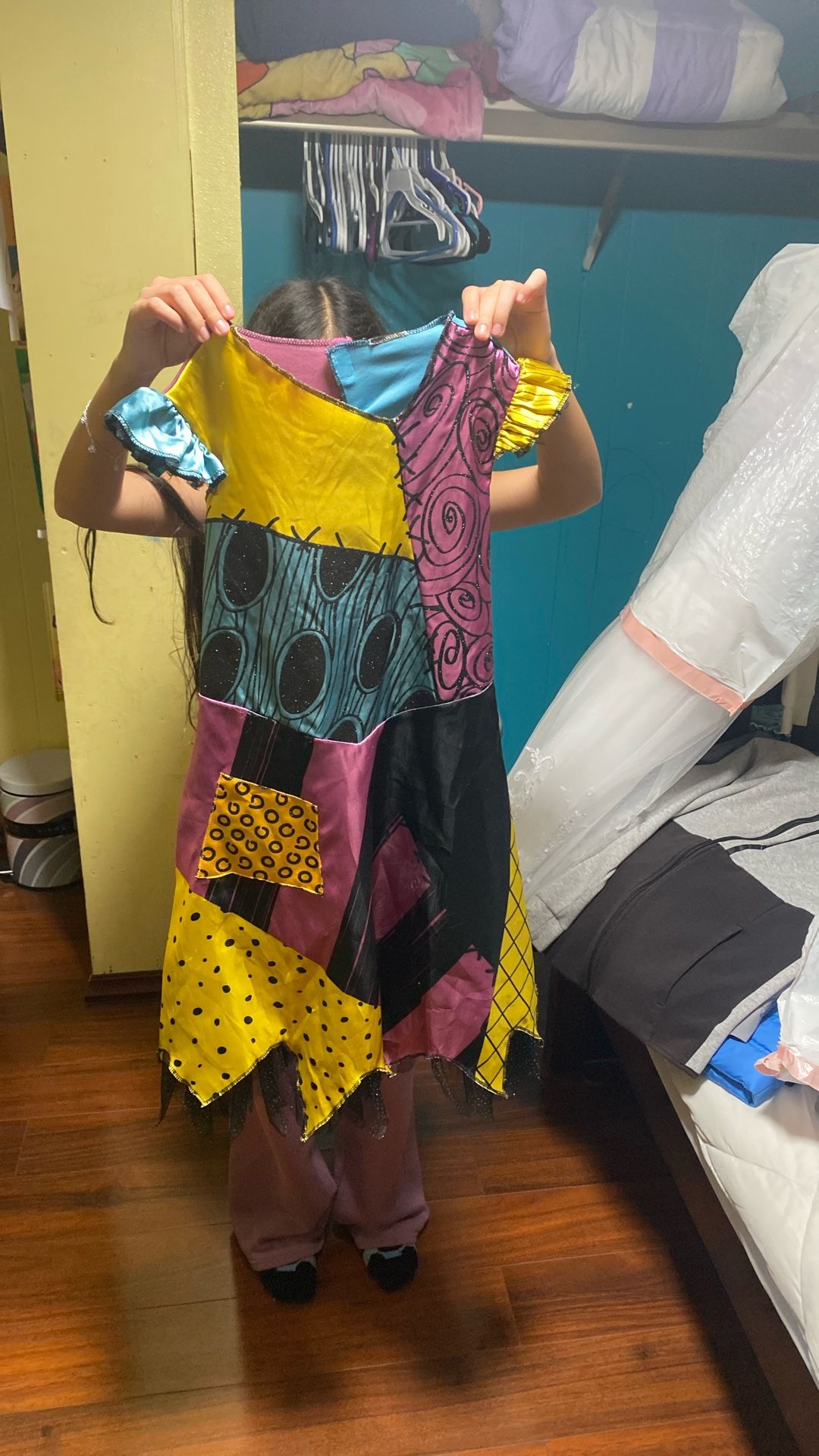 Costume