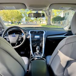 2016 Ford Fusion Hybrid 